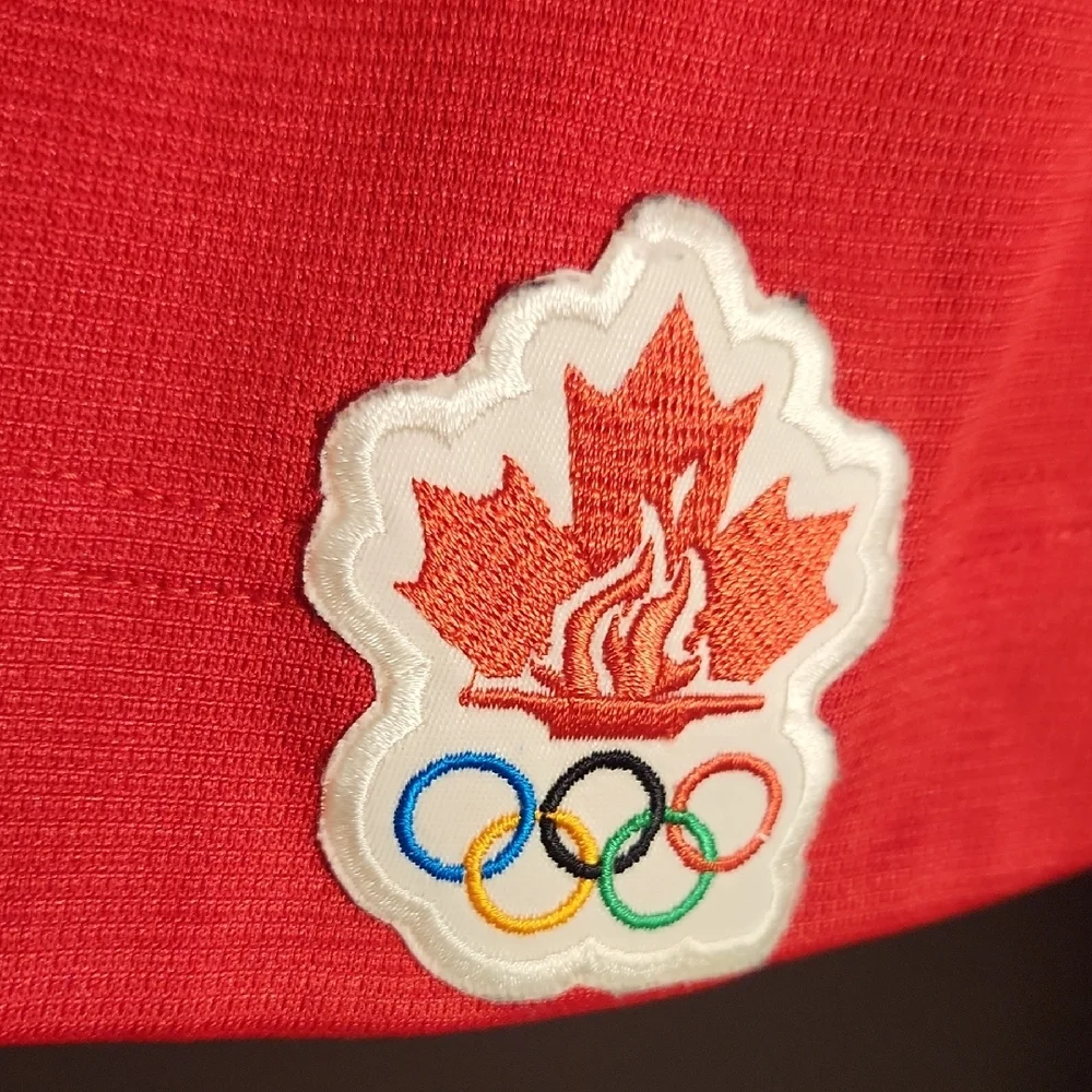 Red Hockey Jersey - Picture 5 of 15